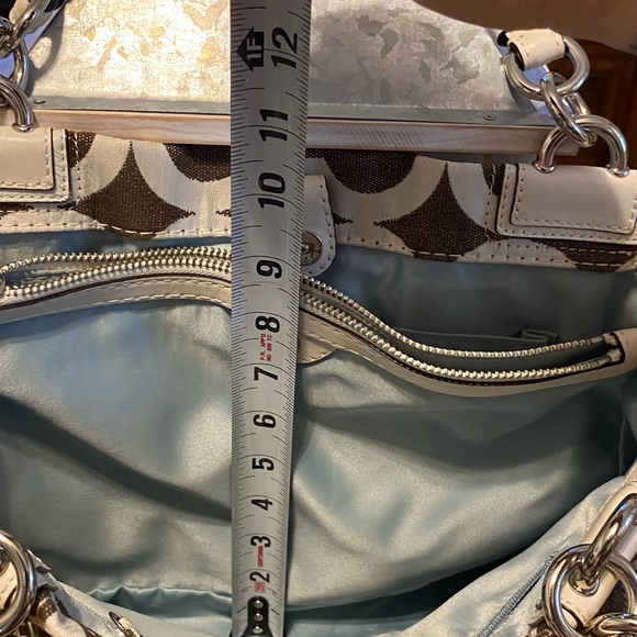 Coach Purse Carry All Shoulder Bag Multi Pocket White/Brown/Begie - Picture 7 of 8